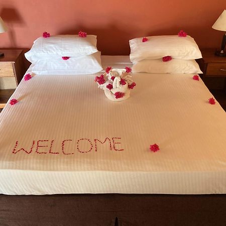 Barry'S Beach Resort Mkwaja Bagian luar foto